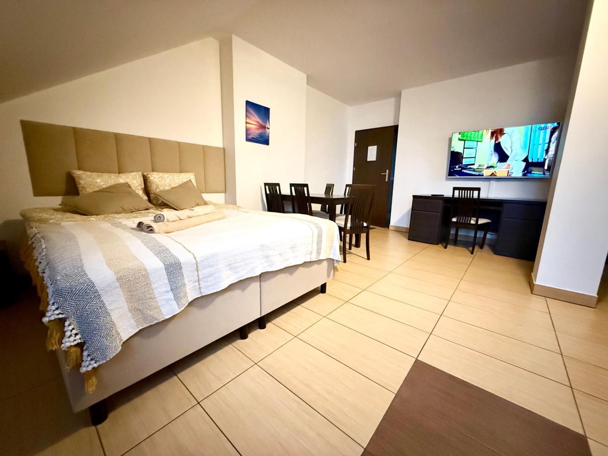Ambre Mare - Wypoczynek Pod Palmami Bed & Breakfast Поберово Екстериор снимка