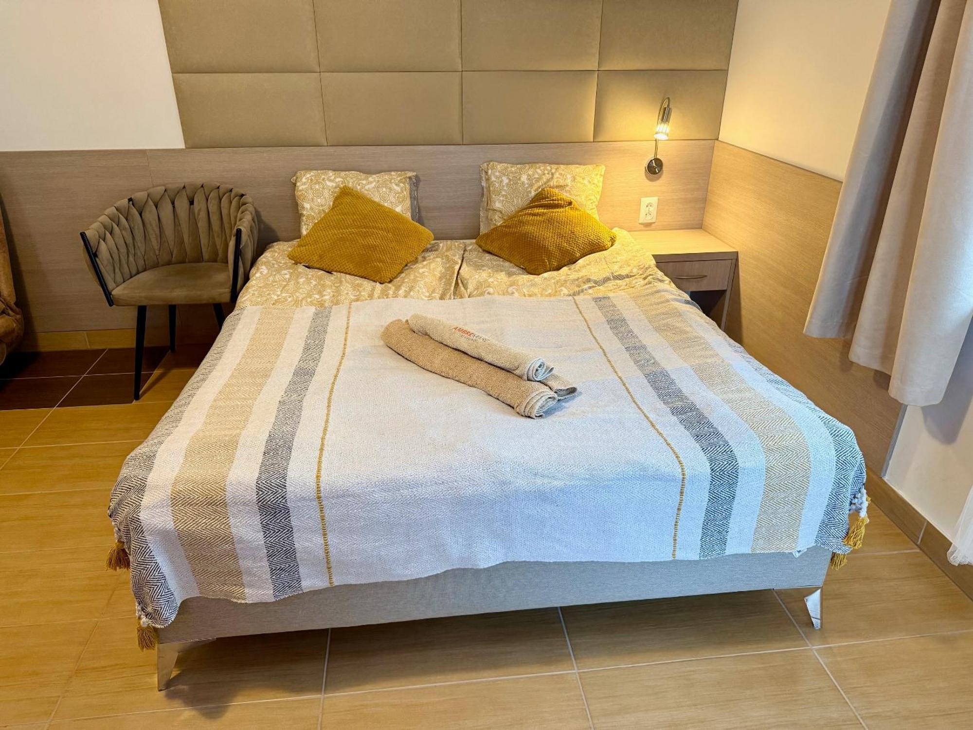 Ambre Mare - Wypoczynek Pod Palmami Bed & Breakfast Поберово Екстериор снимка