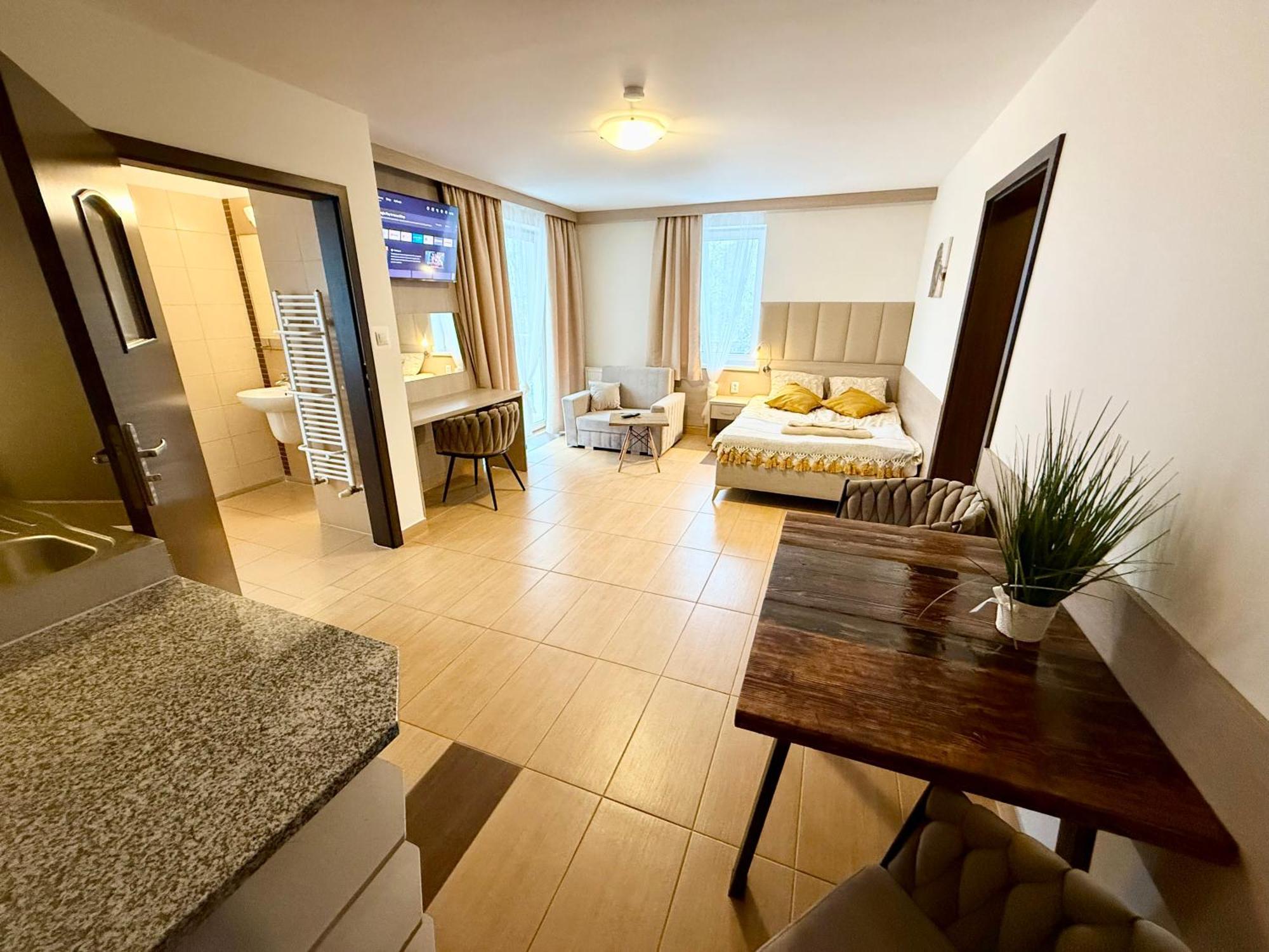 Ambre Mare - Wypoczynek Pod Palmami Bed & Breakfast Поберово Екстериор снимка